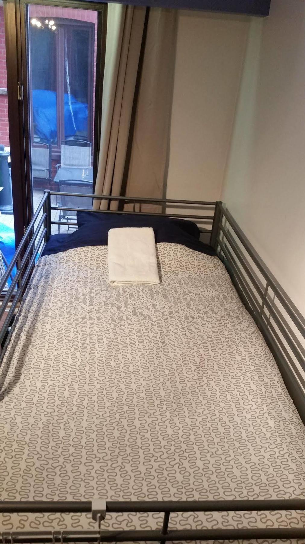 Auberge Reboot Hostel Монреаль Екстер'єр фото