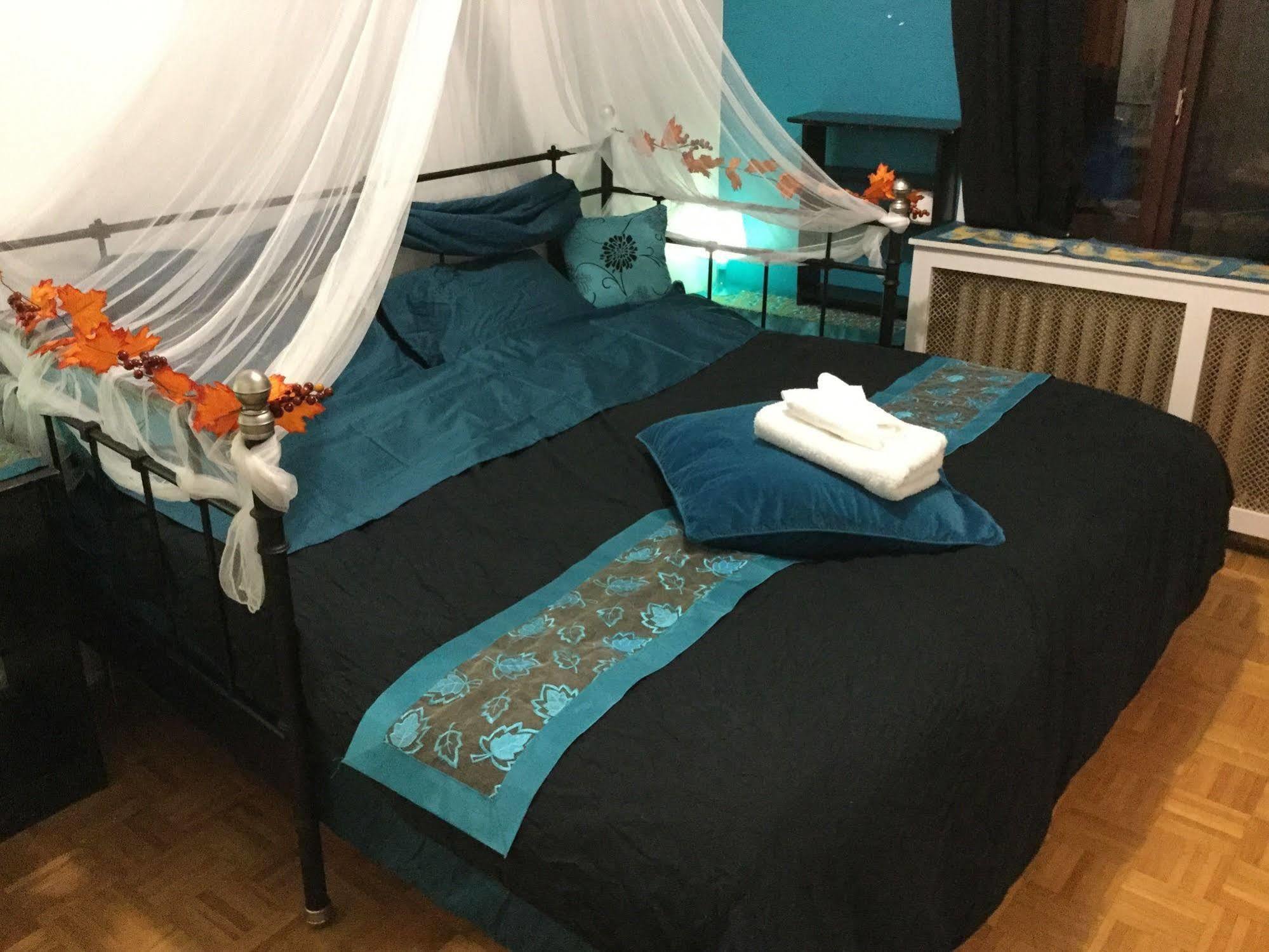 Auberge Reboot Hostel Монреаль Екстер'єр фото