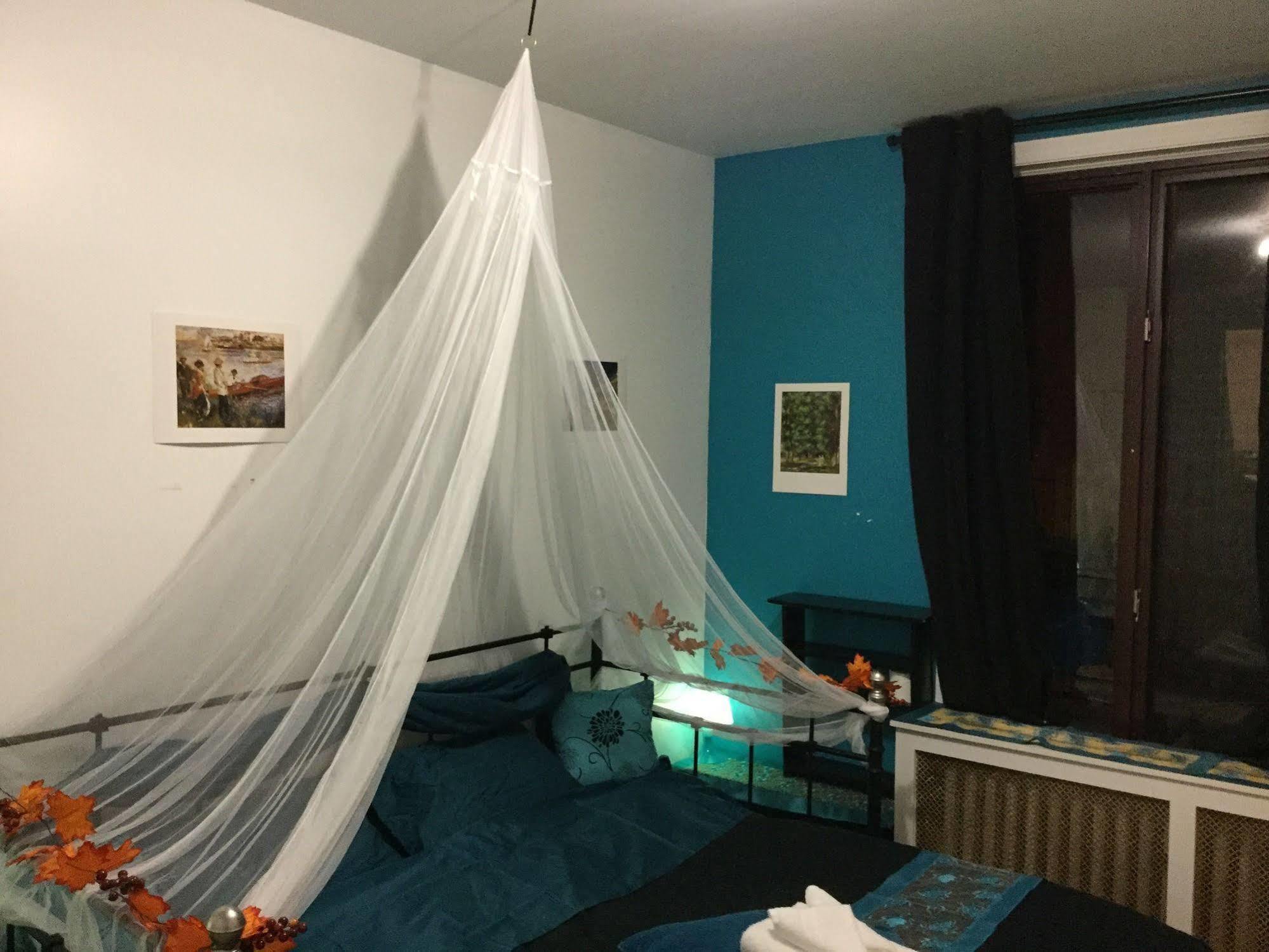 Auberge Reboot Hostel Монреаль Екстер'єр фото