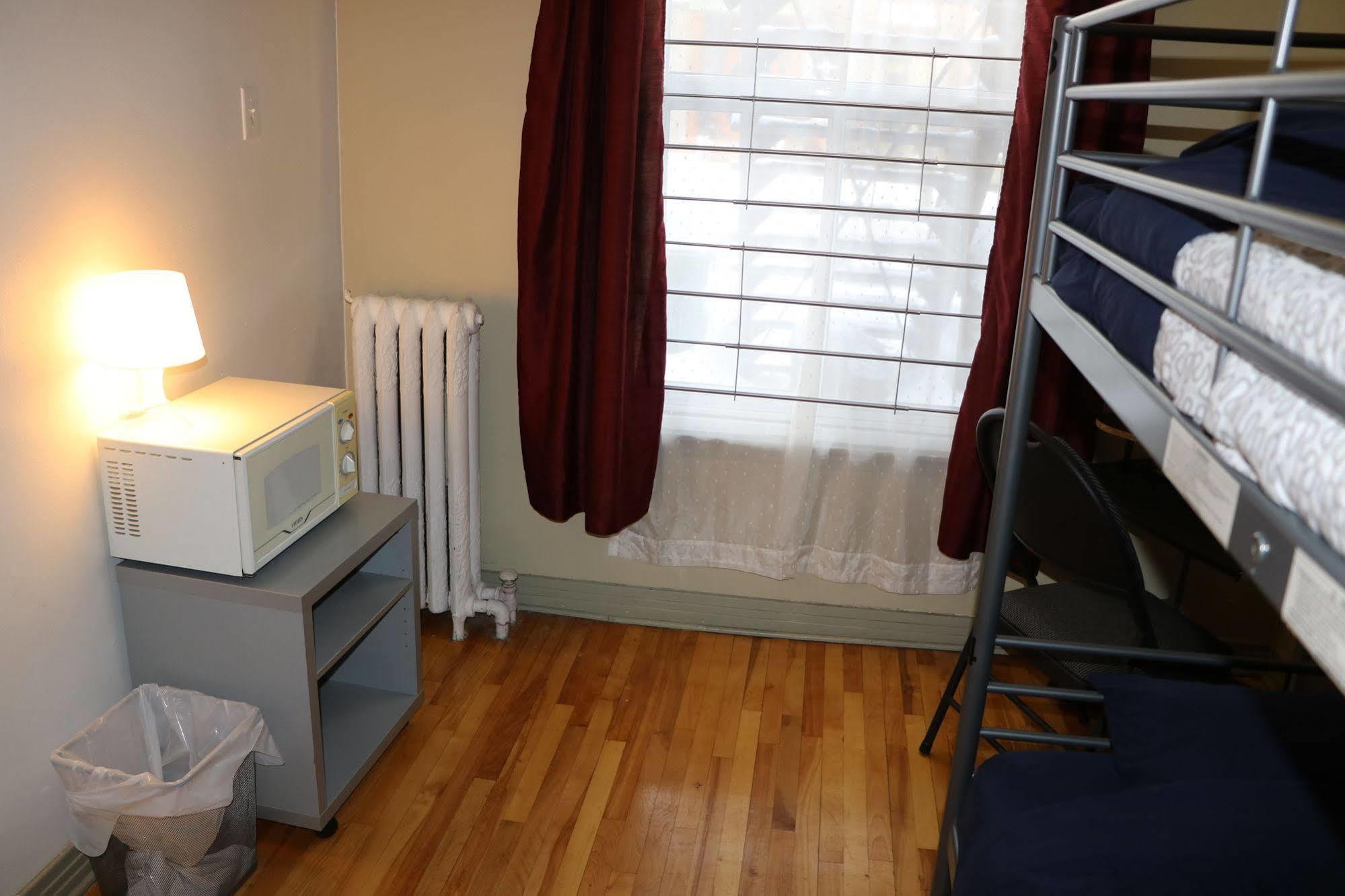 Auberge Reboot Hostel Монреаль Екстер'єр фото